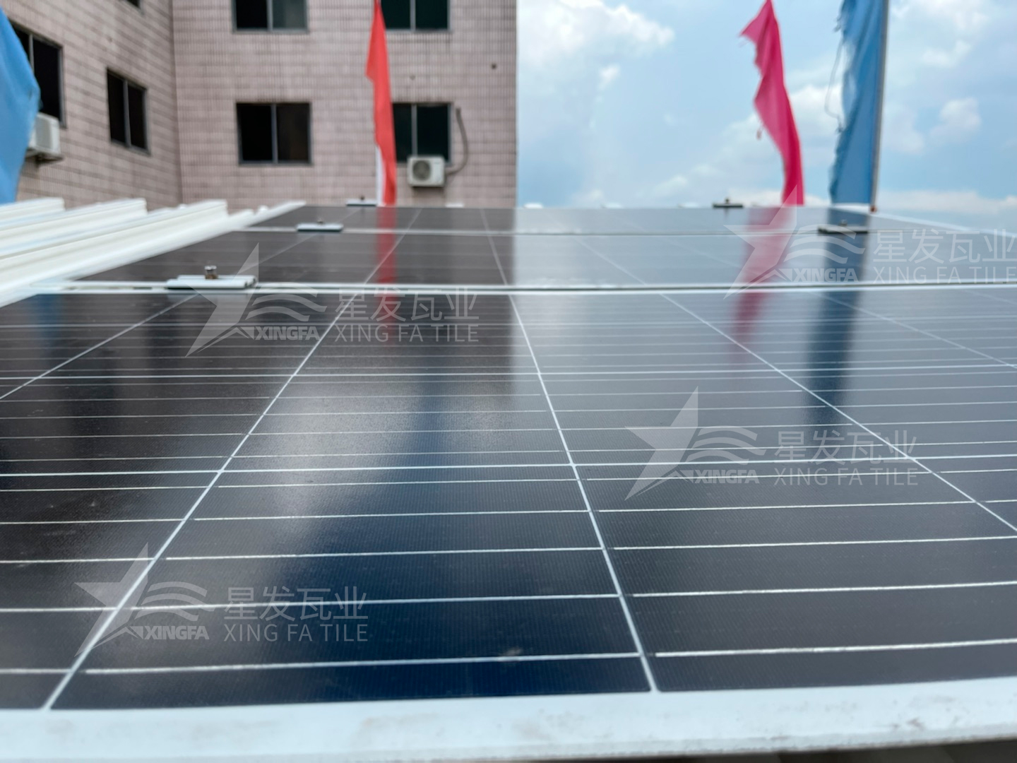 光伏瓦是什么？光伏屋面瓦的結(jié)構(gòu)