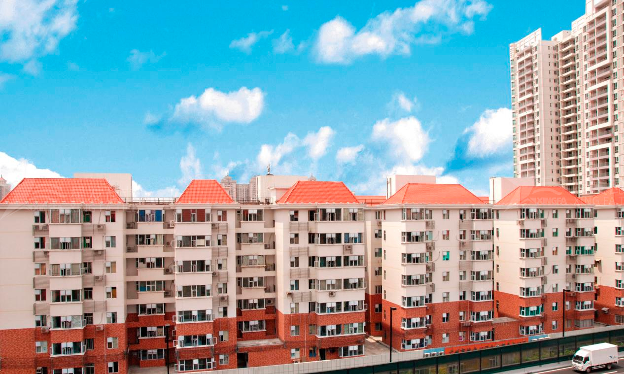 平改坡工程用合成樹(shù)脂瓦的優(yōu)勢(shì)，不僅僅是提升城市形象那么簡(jiǎn)單！