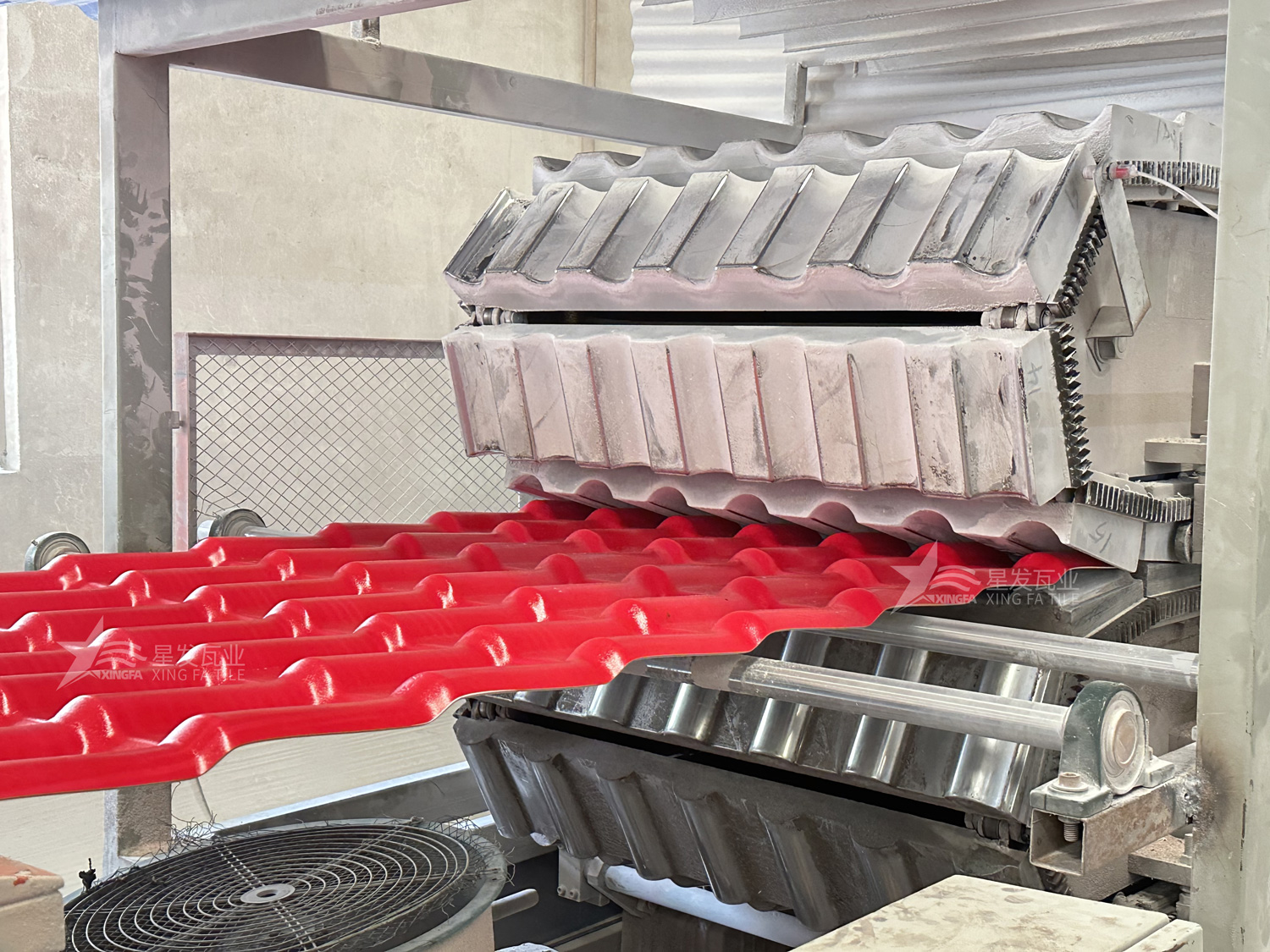 揭秘合成樹(shù)脂瓦價(jià)格背后的幾大關(guān)鍵因素