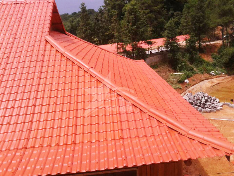 樹(shù)脂瓦防水性能，樹(shù)脂瓦的防水物理特性暴雨也不怕