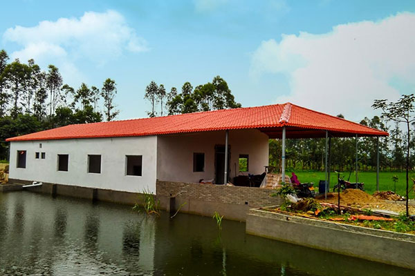 樹脂瓦抗風(fēng)性能強(qiáng)，安心屋頂保家園