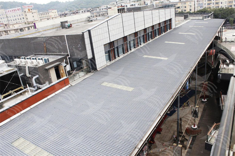 蓋工業(yè)廠房必看！彩鋼瓦vs.樹脂瓦，哪個更耐用？